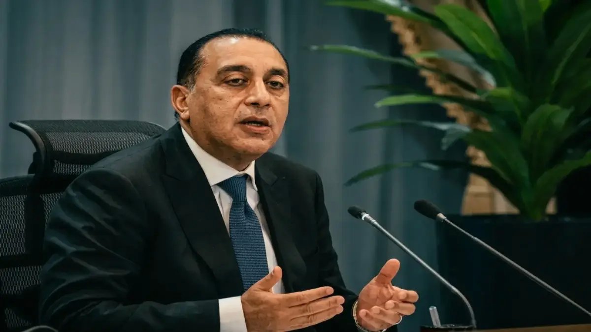 ماذا يخفي قانون 164؟.. 'التصنيف الثلاثي' لسنة 2025 يصنع خريطة اجتماعية مصرية جديدة (متميز - متوسط - اقتصادي)