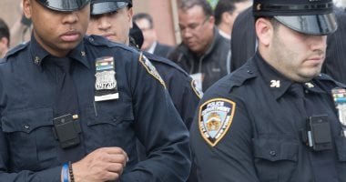 شرطة نيويورك تقتل مسلح هدد المارة بساطور