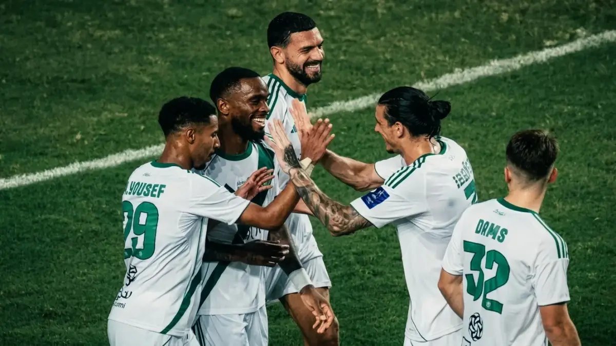 انفجار في الجدّة! الأهلي ينهي المعادلة ويحجز مقعد السوبر رسمياً… النصر والخلود في انتظار الضيف الرابع