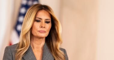 لماذا أدلت ميلانيا ترامب بتصريحات مفاجئة عن جيفري إبستين؟.. إليك القصة