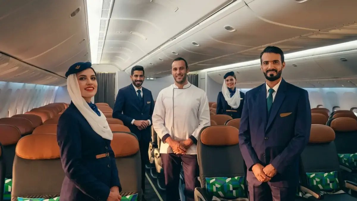 عاجل: اتفاقيات تدمج الطائرات مع القطارات وتحول التذاكر لبطاقات ذكية في الخطوط السعودية... كيف ستختصر رحلتك 40%؟