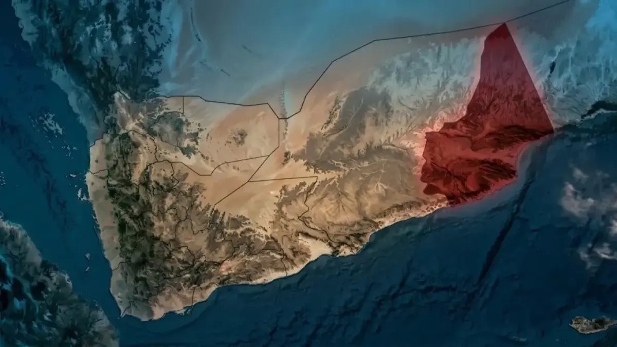 تحذير خبير سعودي: الاعتماد على مضيق واحد يهدد أمن الطاقة العالمي.. وهذه خطته السرية للتحرر منه إلى الأبد
