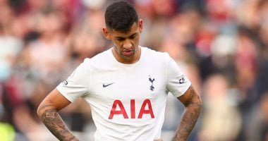 إصابة الركبة تهدد مشاركة روميرو مع الأرجنتين فى كأس العالم