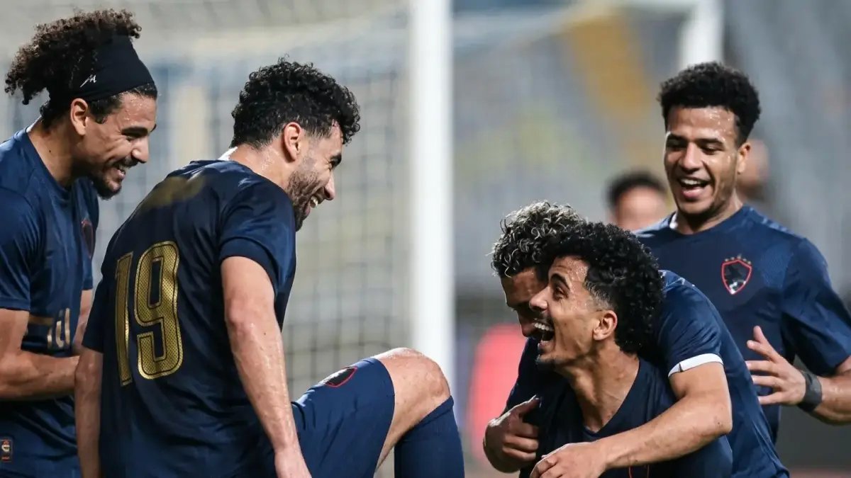 عاجل: الزمالك يهيمن على صدارة الدوري بفارق خطير… هل يستطيع الأهلي وبيراميدز اللحاق بالقطار الفائت؟