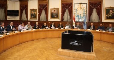 محافظ القاهرة يتابع إجراءات استبدال التوك توك بسيارات «كيوت»