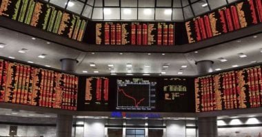 شركات عالمية ترجئ طروحاتها وتجمد توزيع الأرباح تحت ضغط صراع الشرق الأوسط