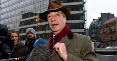 استطلاع بريطانى: تراجع حاد فى شعبية فاراج وحزب الإصلاح قبل انتخابات مايو