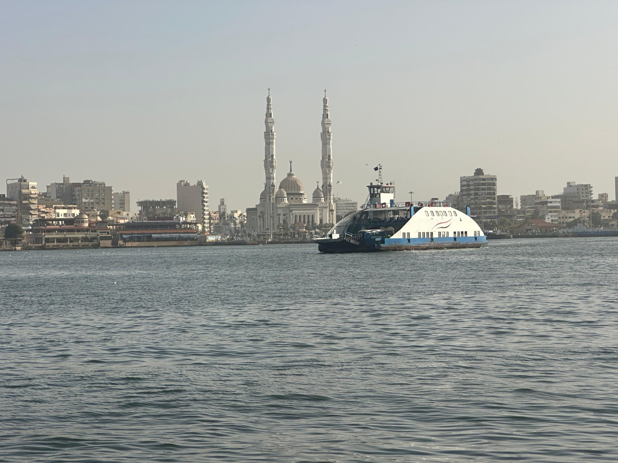 المعدية والمجمع