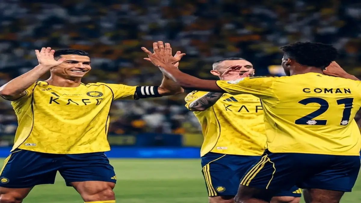 عاجل: رونالدو يتقيأ في غرفة الملابس بعد قيادة النصر للصدارة.. ويوجه رسالة صادمة للجماهير من المستشفى؟