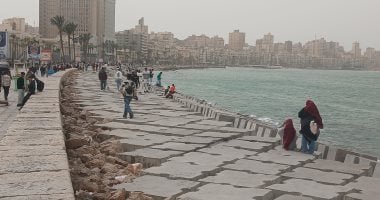 الطقس غدا.. انخفاض بدرجات الحرارة وأمطار والعظمى بالقاهرة 26 درجة