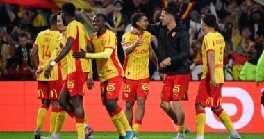 لانس يهزم تولوز بريمونتادا مثيرة في الدوري الفرنسي