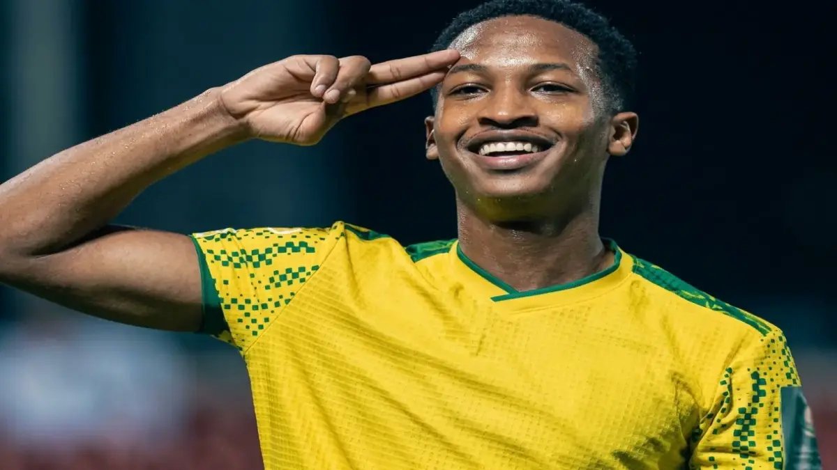 عاجل: الخليج السعودي يُحدث مفاجأة صادمة ويستقر على خليفة دونيس لنهاية الموسم بعد خروج رينارد