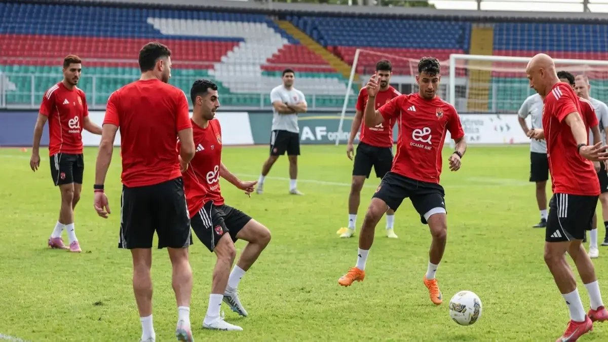 ناري: الأهلي يكثف تدريباته بهدف واحد… فوز مباراة بيراميدز سيحسم لقب الدوري الممتاز!