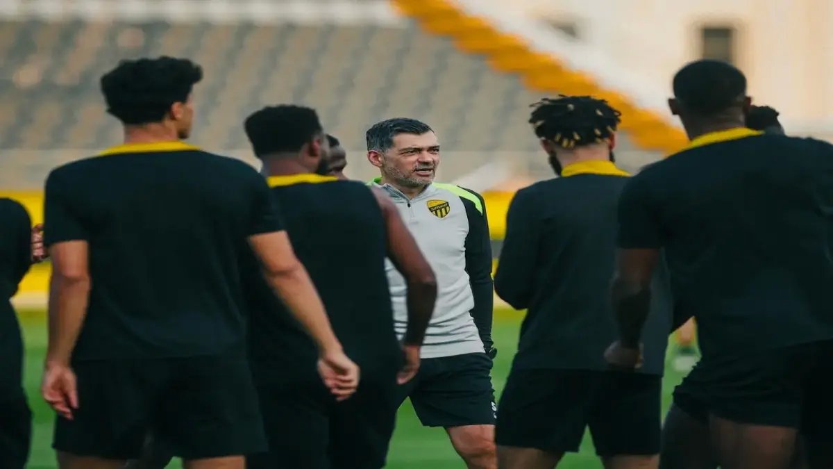 صادم: تقنية الفيديو تسرق هدف الاتحاد وتمدد العقدة 21 عاماً... ماتشيدا يتقدم بقرار مرعب يخلف جرحاً جديداً في قلب الفريق السعودي!