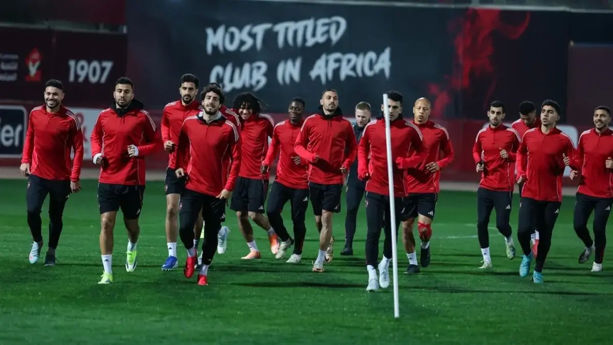 عاجل: المارد الأحمر يحضر بطريقة جديدة للقمة بيراميدز… قائد الكرة يغيب عن المباراة الأخيرة بسبب إيقاف!