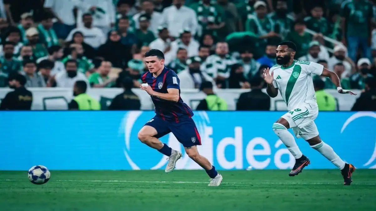 عاجل: أهلي جدة يُطلق هجومًا صاعقًا على فيسيل كوبي… هل يحقق حلم التأهل لنهائي آسيا للمرة الثانية؟