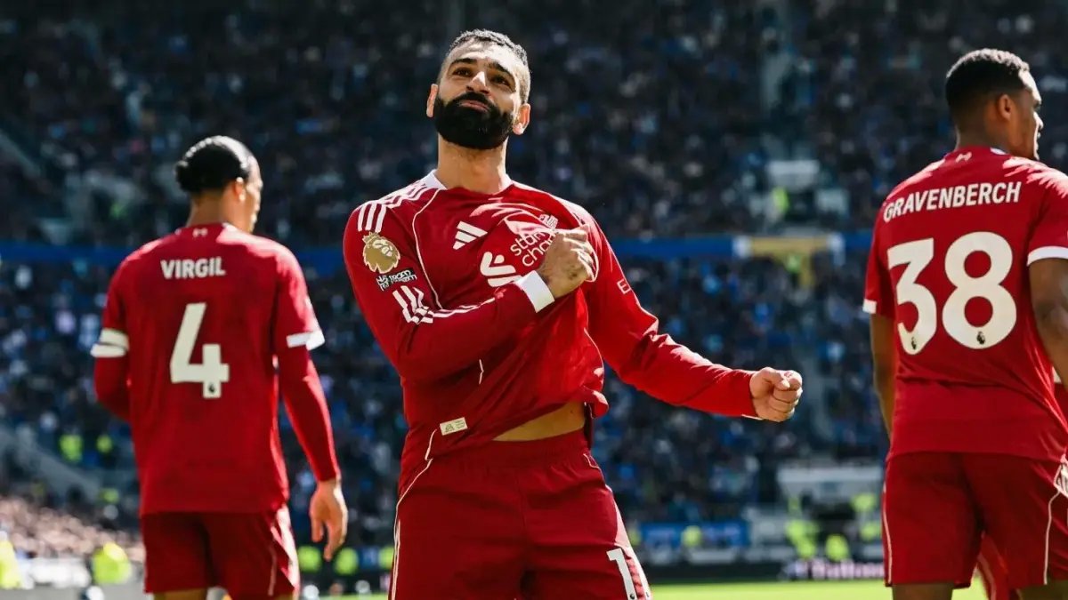 صادم: لحظة حميمية بين صلاح وفان دايك تكشف توقيت مغادرة المصري - ليفربول يشعر بالخسارة قبل الرحيل!