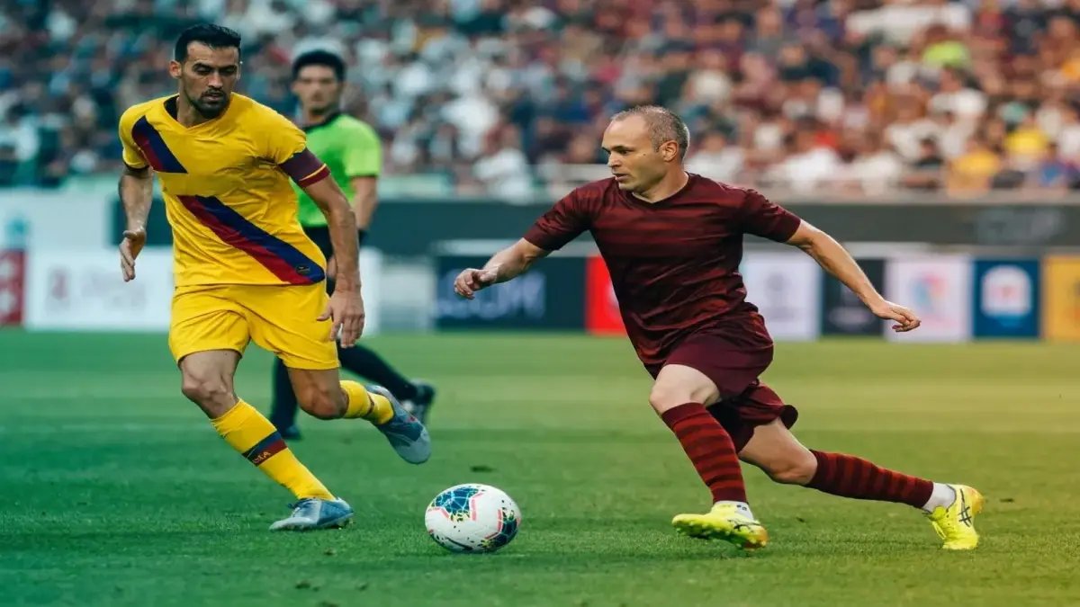 حصري: كيف أخرج إنييستا نادياً من 'أكوام الحديد' ليصبح بطلاً؟ مواجهة ميسي المرتقبة تكشف التحول الأسطوري!