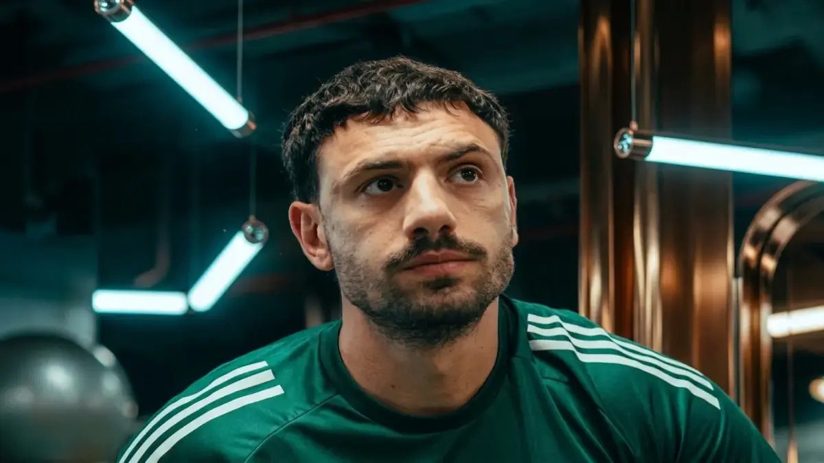 حصري: قرار مدرب الأهلي يثير الصدمة - ديميرال يعود أساسياً أمام فيسيل رغم إصابته التاريخية!