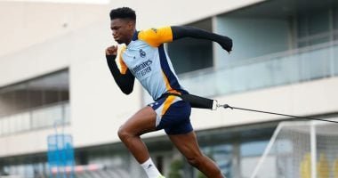 مانشستر يونايتد يراقب تشواميني لتعويض كاسيميرو في الميركاتو الصيفي