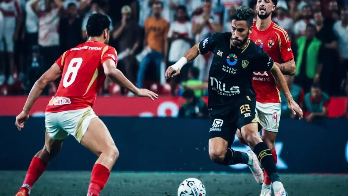 شاهد.. نائب رئيس الزمالك يقيم احتفالية خاصة للبطل! (صور حصرية)