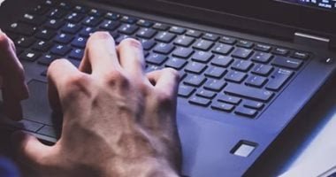 أوروبا توصى بالعمل عن بُعد ..خطة طوارئ شاملة لمواجهة شبح أزمة الطاقة