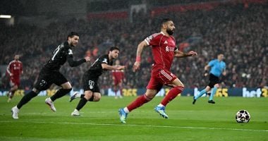 تألق محمد صلاح يُعقد مهمة ليفربول في تعويضه بالصيف