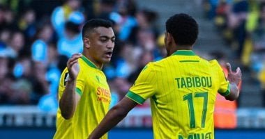 إيقاف مدرب مصطفي محمد 4 مباريات في الدوري الفرنسي