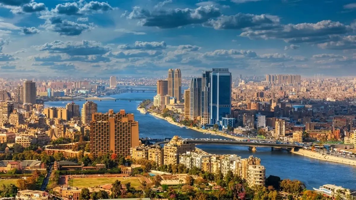 عاجل: الأرصاد الجوية تكشف كارثة طقسية في مصر اليوم… القاهرة تحترق والصعيد يغرق في حرارة 50 درجة؟