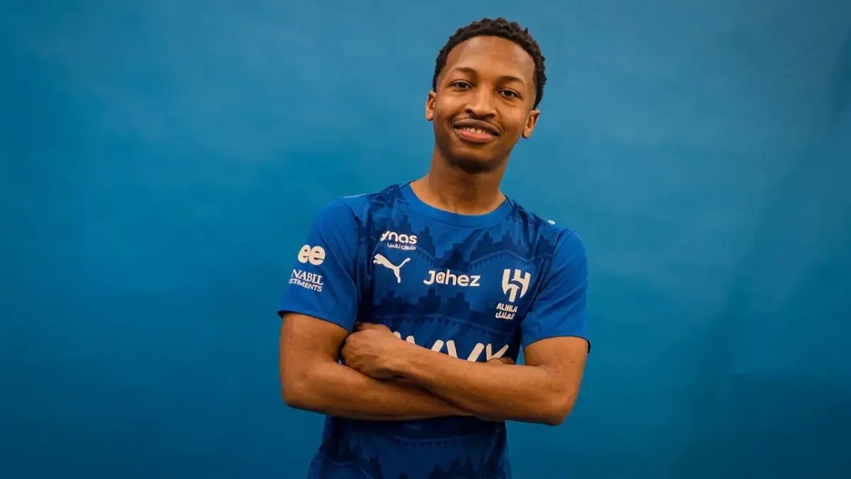 حصري: مراد هوساوي يعلن جاهزيته لمواجهة ضمك - هل يعيد التوازن للهلال؟