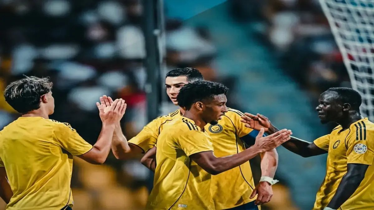 عاجل: الانفجار الرياضي الكبير! الاتحاد الإماراتي يطلب إعادة مباراة مصيرية.. والآسيوي يستمع لتسجيلات VAR السرية لصنع قرار تاريخي