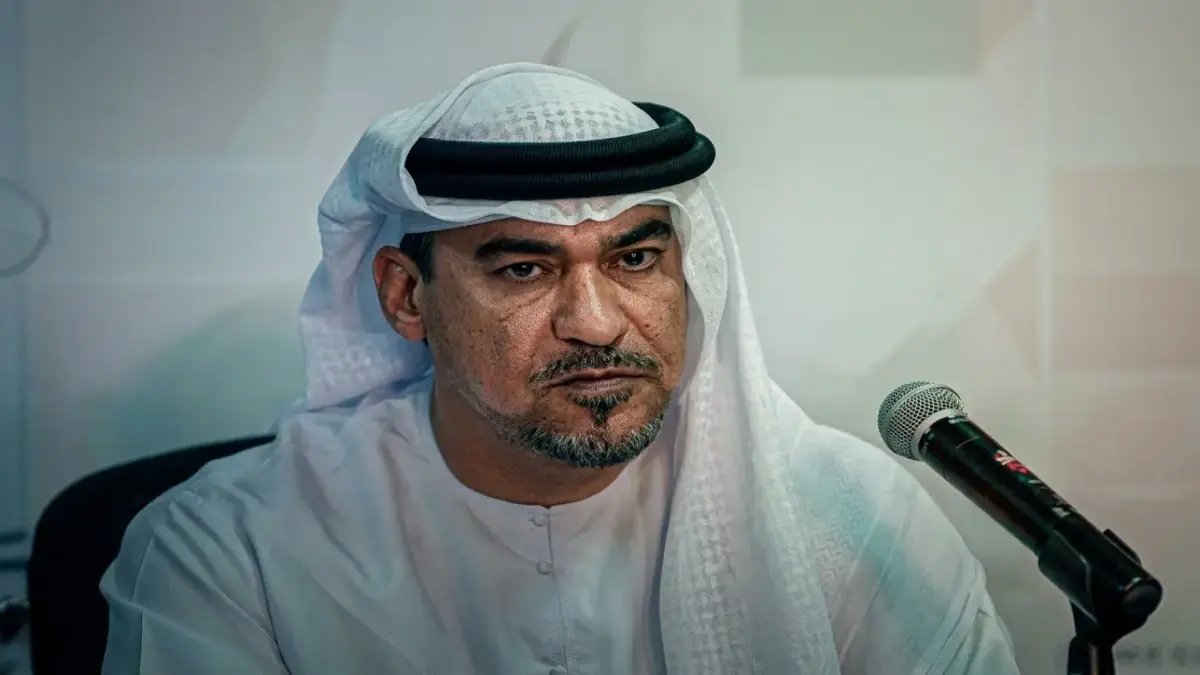 عاجل: القرار الخطير الذي جعل نائب رئيس شباب الأهلي يرفض مغادرة جدة… ويحذّر من أخطاء التحكيم الصادمة!