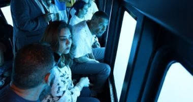 وزيرة التنمية المحلية والبيئة تتفقد أول مركب وغواصة صديقة للبيئة تعملان بالطاقة الشمسية والرياح