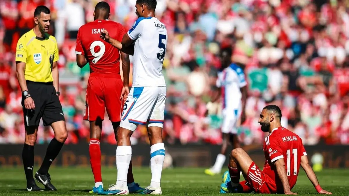 عاجل: شوبير يهاجم اتحاد الكرة بسبب قرار تحكيم صادم في مباراة الزمالك وإنبي: "أنت ليه حابب تخش في مشاكل؟"