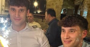 وجدا يتعانقان ..مصرع شقيقين توأم صعقًا بالكهرباء أثناء إنقاذ طائر فى إيطاليا