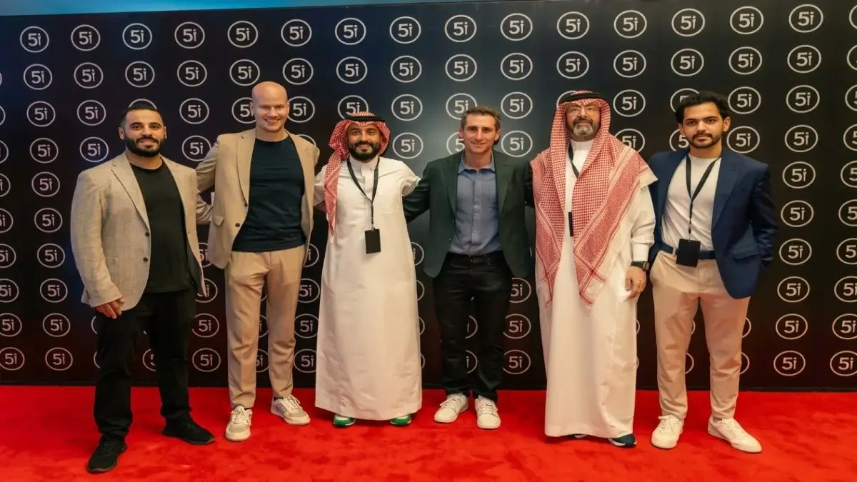 مفاجأة الرياض! أول مركز جولف متطور بأجهزة محاكاة خارقة يفتتح اليوم… خطوة جديدة نحو رؤية 2030