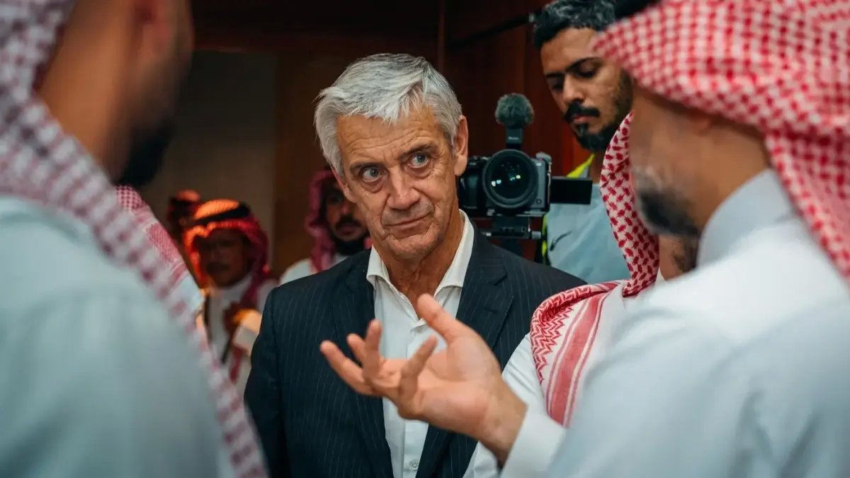 عاجل: الاتحاد يعلن تمديد عقد قيادته البرتغالية حتى 2027... قرار مصيري لمسيرة العميد!