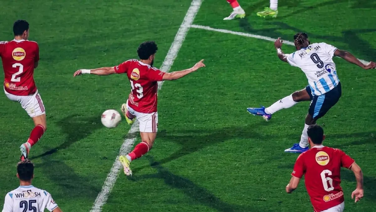 فيديو عاجل: خطأ كارثي من شوبير يُسحق الأهلي أمام بيراميدز… وهذه التصرفات دفعت النادي إلى قرار جذري!