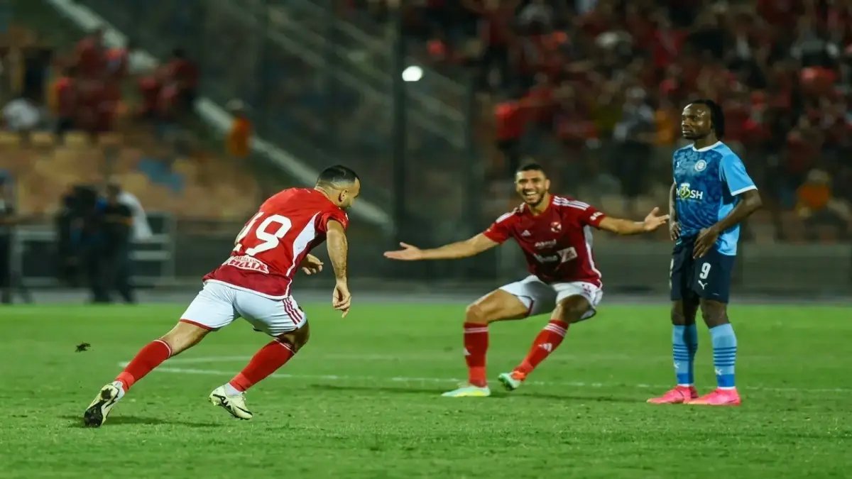 ⚡ عاجل: تألق ماييلي بقمة الدوري المصري 2026 - بيراميدز يفوز على الأهلي 2-1 في مباراة قوية ومثيرة تستحق المشاهدة