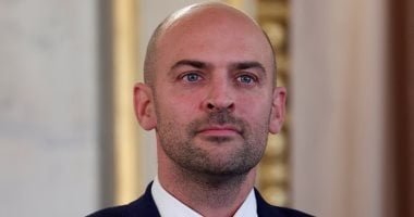 باريس تطالب طهران بتقديم تنازلات كبيرة لإنجاح المفاوضات