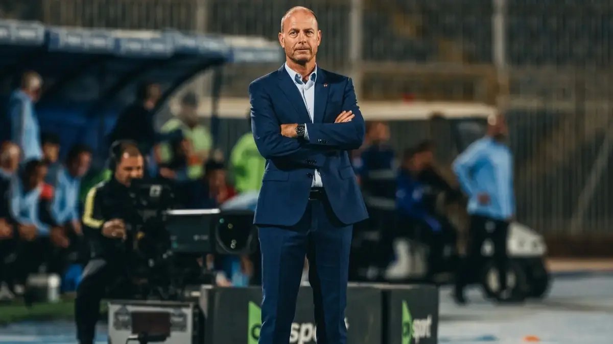 حادث: تسجيل صوتي خطير يكشف كارثة مالية في غرفة ملابس الأهلي - سبب التراجع المفاجئ للفريق!