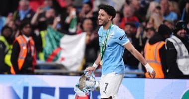 برشلونة يسعى لإنقاذ عمر مرموش من جحيم مانشستر سيتي