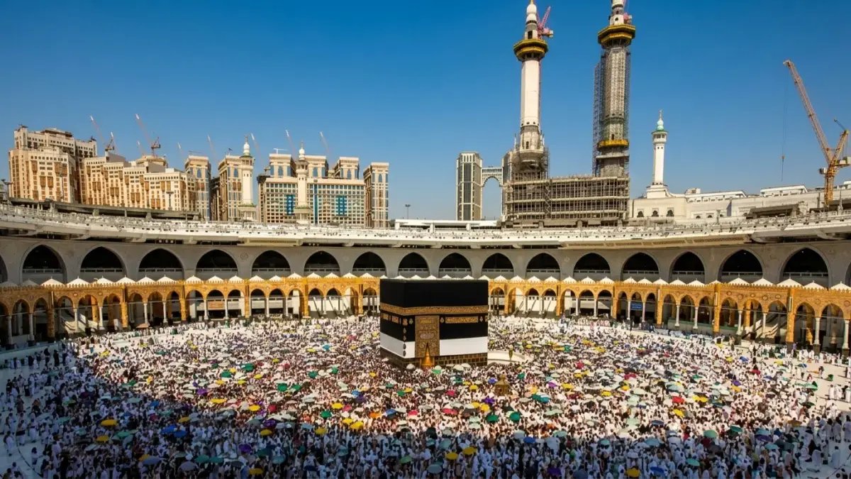 عاجل: الداخلية السعودية تُعلن غرامة صادمة 100 ألف ريال على مخالفات الحج - الإيواء غير المصرح يتحول إلى خسائر فادحة!