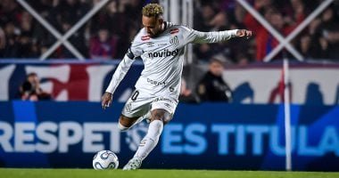 نيمار يشارك فى تعادل مثير بين سان لورينزو ضد سانتوس (فيديو)