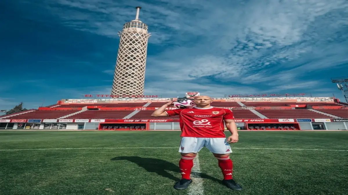 خطير: الأهلي يُدخل مدافع جديد بجولة لن ينساها الزمالك… عمرو الجزار يكتب تاريخه الأول في العاصمة!