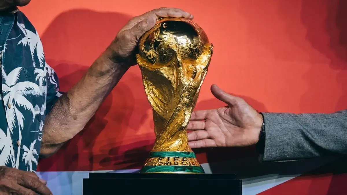 عاجل: فيفا يطلق زيادة صادمة بقيمة 871 مليون دولار لـ48 منتخباً… جياني إنفانتينو يكشف الحقيقة!