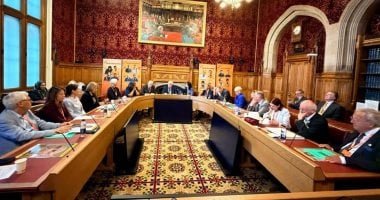 حملة فى اللوردات لحث حكومة ستارمر على حظر الحرس الثوري الإيراني.. تفاصيل