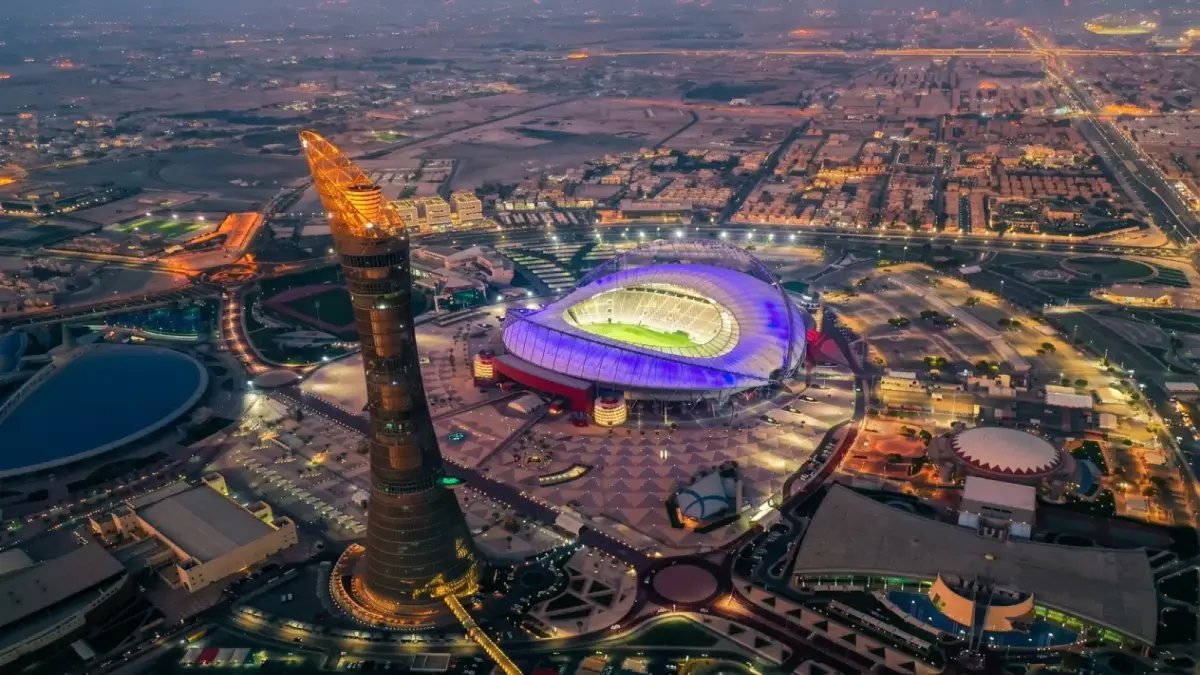 حصري: قطر تستعد لكتابة التاريخ مرة أخرى… موعد رسمي لاستقبال أساطير الكرة القادمة في حدث غير مسبوق!