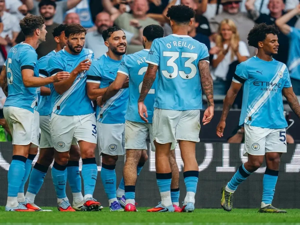  جون ستونز يعلن نهاية مشواره مع مانشستر سيتي بعد 293 مباراة… هل بدأ الجيل الذهبي في الانهيار؟