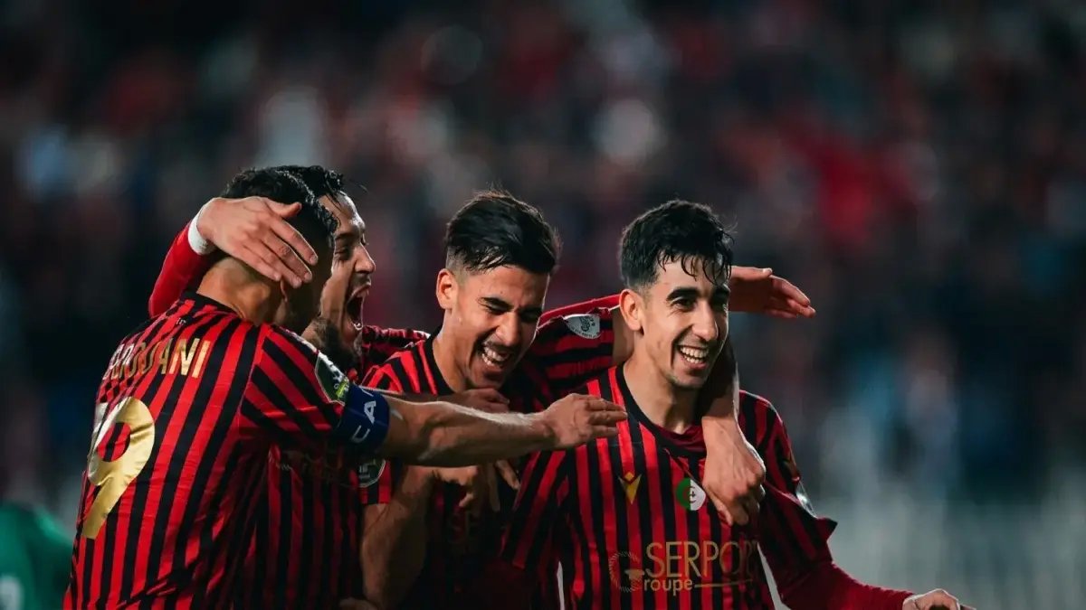 رسمي: منافس الزمالك يكتسح شباب بلوزداد ويتوج بكأس الجزائر للمرة العاشرة... موعد خطير مع الجزائر في القاهرة!